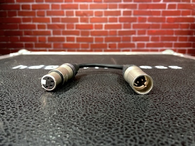 XLR4m-XLR4f-Dämpfungsglied [Mic: –10dB]