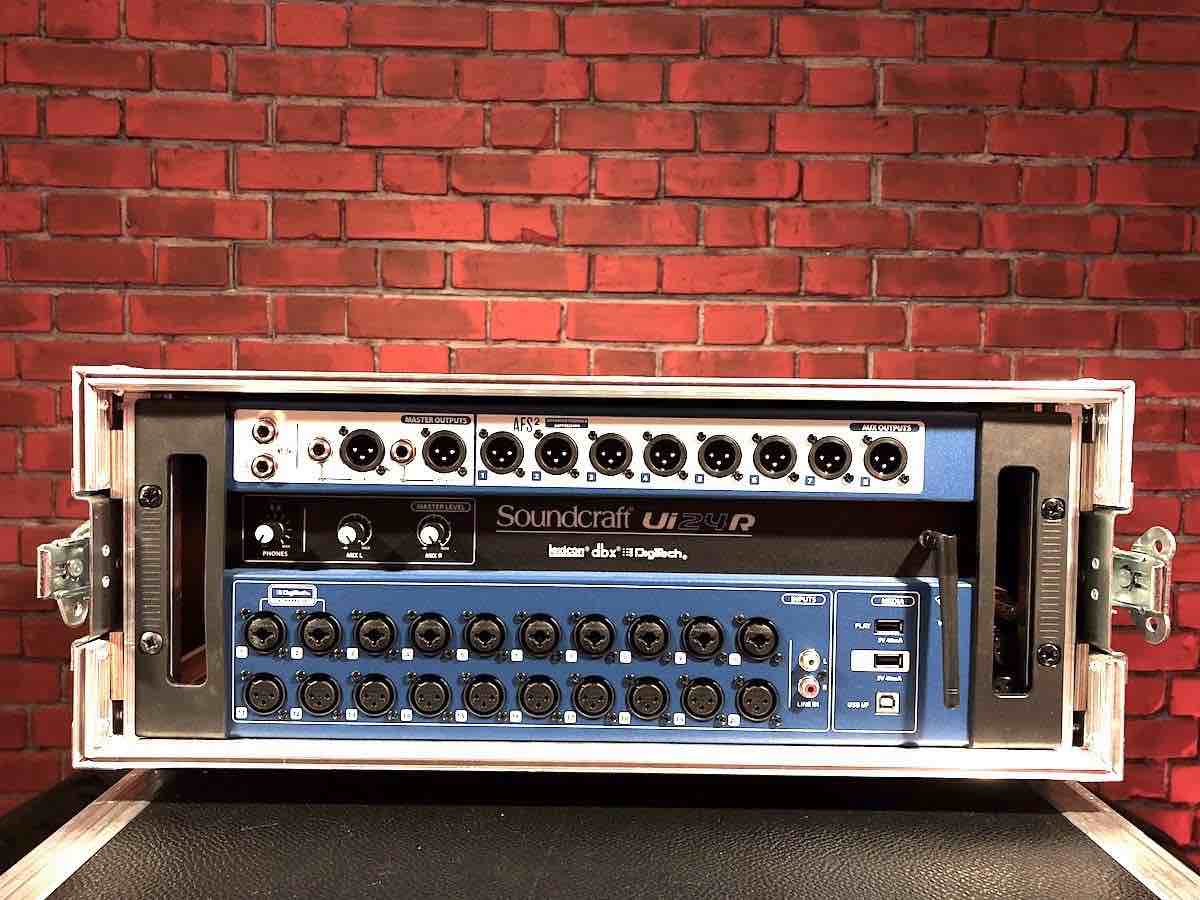 Soundcraft  UI24R