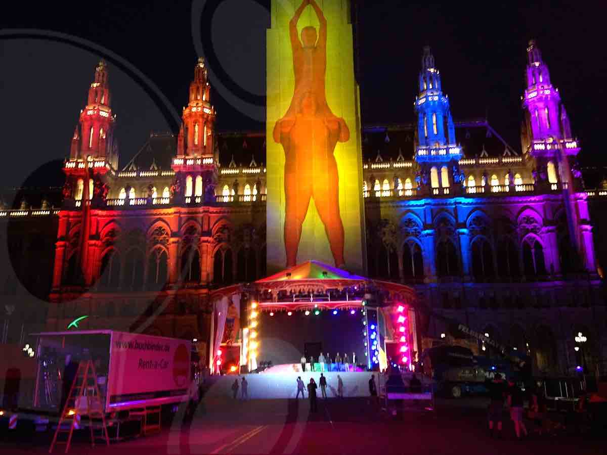 Frequenzmanagement & -monitoring, Rental HF-Technik | Sennheiser, Shure, Motorola, DPA, Neumann | Mikrofon & In-Ear-Monitoring | Konzert, Touring, TV-Broadcast, Film | hdg-wireless | professional wireless management & monitoring
 | Pic:4