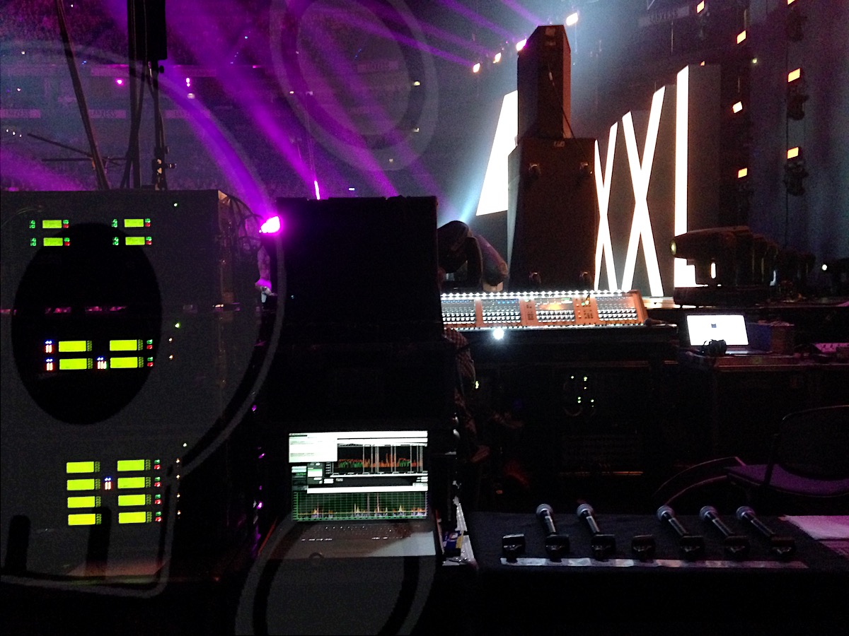 Frequenzmanagement & -monitoring, Rental HF-Technik | Sennheiser, Shure, Motorola, DPA, Neumann | Mikrofon & In-Ear-Monitoring | Konzert, Touring, TV-Broadcast, Film | hdg-wireless | professional wireless management & monitoring
 | Pic:16