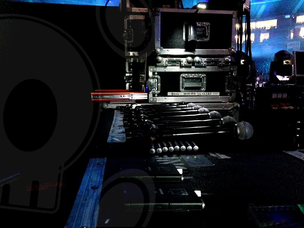 Frequenzmanagement & -monitoring, Rental HF-Technik | Sennheiser, Shure, Motorola, DPA, Neumann | Mikrofon & In-Ear-Monitoring | Konzert, Touring, TV-Broadcast, Film | hdg-wireless | professional wireless management & monitoring
 | Pic:18