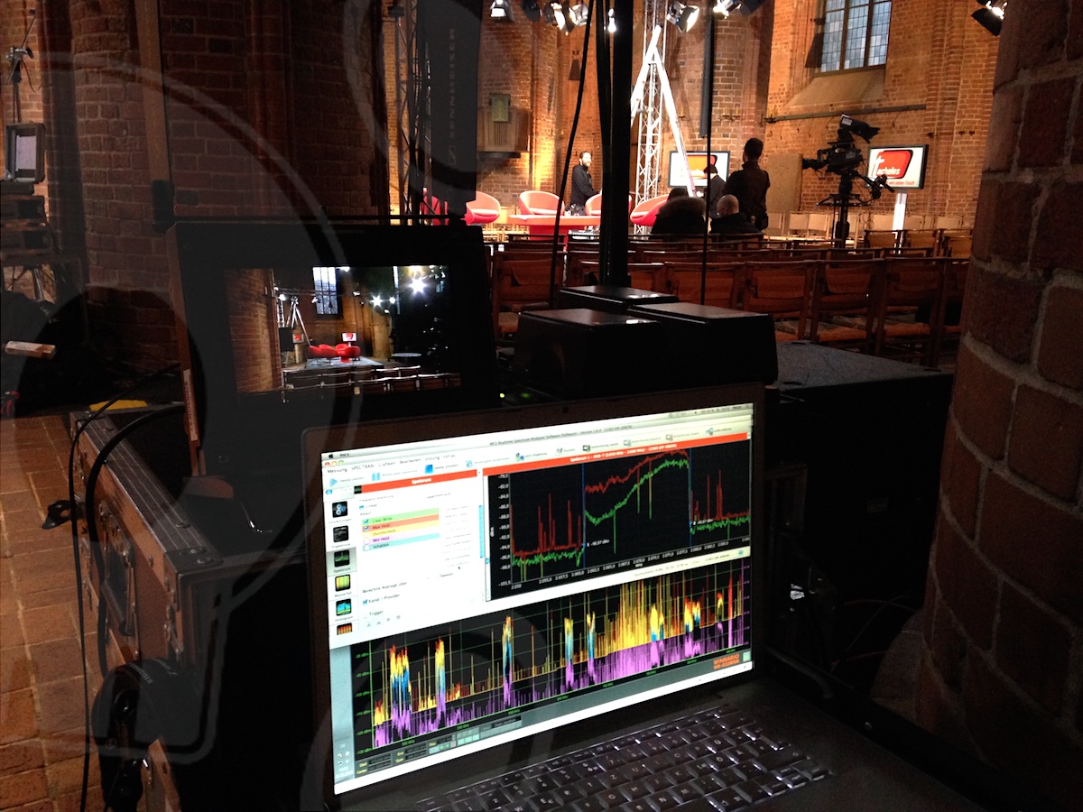 Frequenzmanagement & -monitoring, Rental HF-Technik | Sennheiser, Shure, Motorola, DPA, Neumann | Mikrofon & In-Ear-Monitoring | Konzert, Touring, TV-Broadcast, Film | hdg-wireless | professional wireless management & monitoring
 | Pic:24