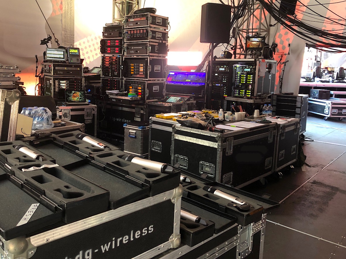 Frequenzmanagement & -monitoring, Rental HF-Technik | Sennheiser, Shure, Motorola, DPA, Neumann | Mikrofon & In-Ear-Monitoring | Konzert, Touring, TV-Broadcast, Film | hdg-wireless | professional wireless management & monitoring
 | Pic:48