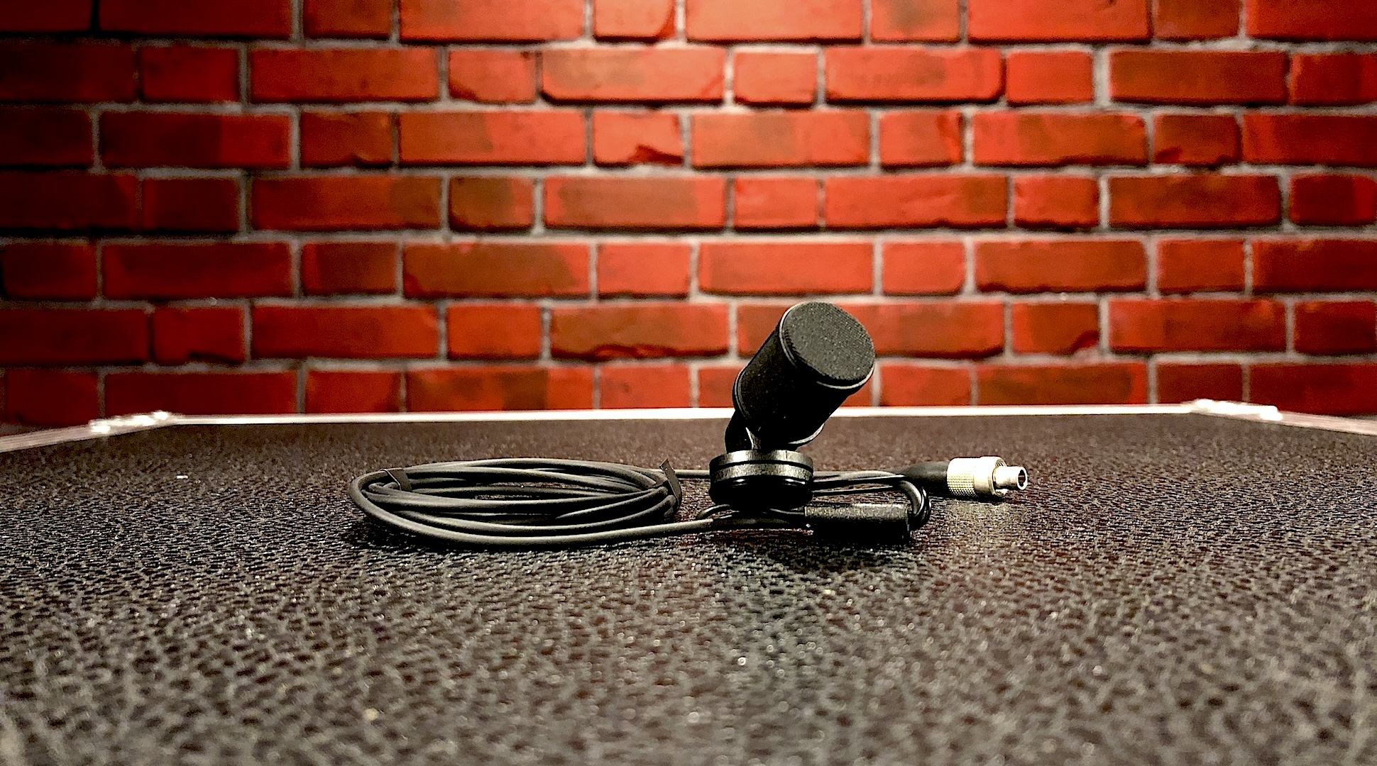 Frequenzmanagement & -monitoring, Rental HF-Technik | Sennheiser, Shure, Motorola, DPA, Neumann | Mikrofon & In-Ear-Monitoring | Konzert, Touring, TV-Broadcast, Film | hdg-wireless | professional wireless management & monitoring
 | Pic:10